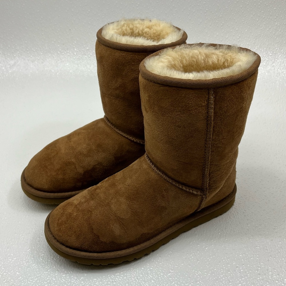UGG Australia Leather Chestnut Boots Women’s Size US 6